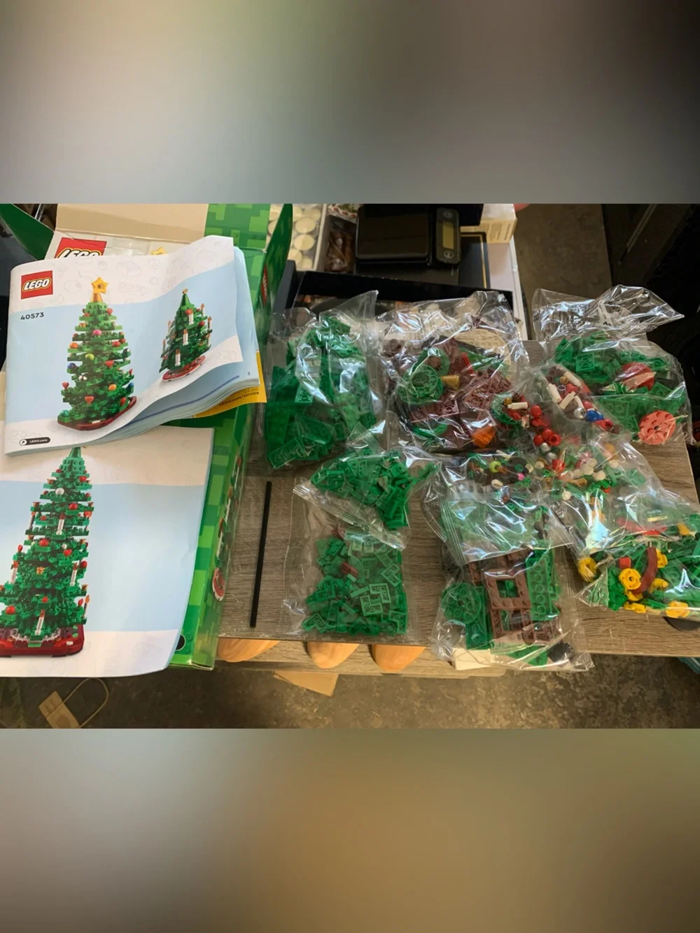 LEGO 40573 Christmas Tree with Box & Instruction Manual 100% Complete